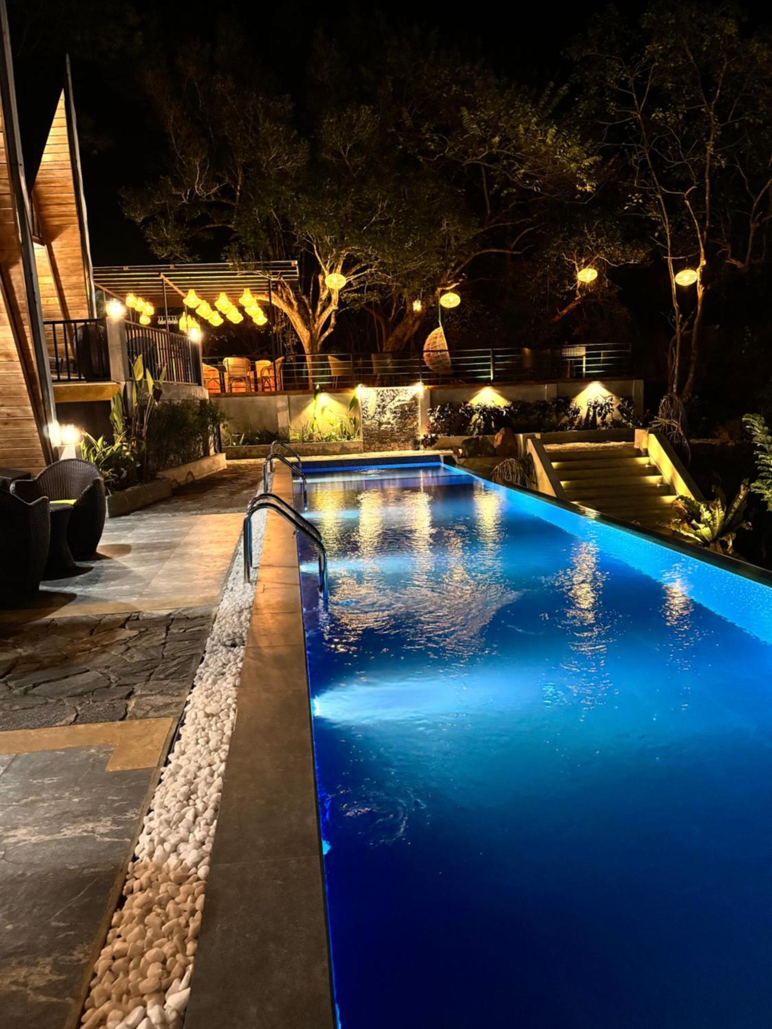 Sundown Lake Hotel & Spa Habarana Ngoại thất bức ảnh
